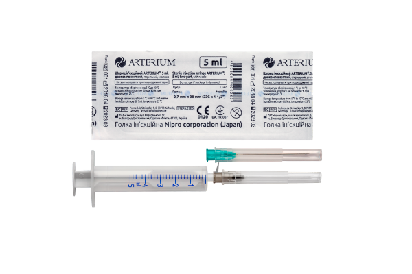 Arterium шприц инъекционный двухкомпонентный стерильный с 2 иглами, 5 мл, 0,7мм х 38мм (22Gх1 1/2), 0,8мм х 38мм 21Gх1 1/2)